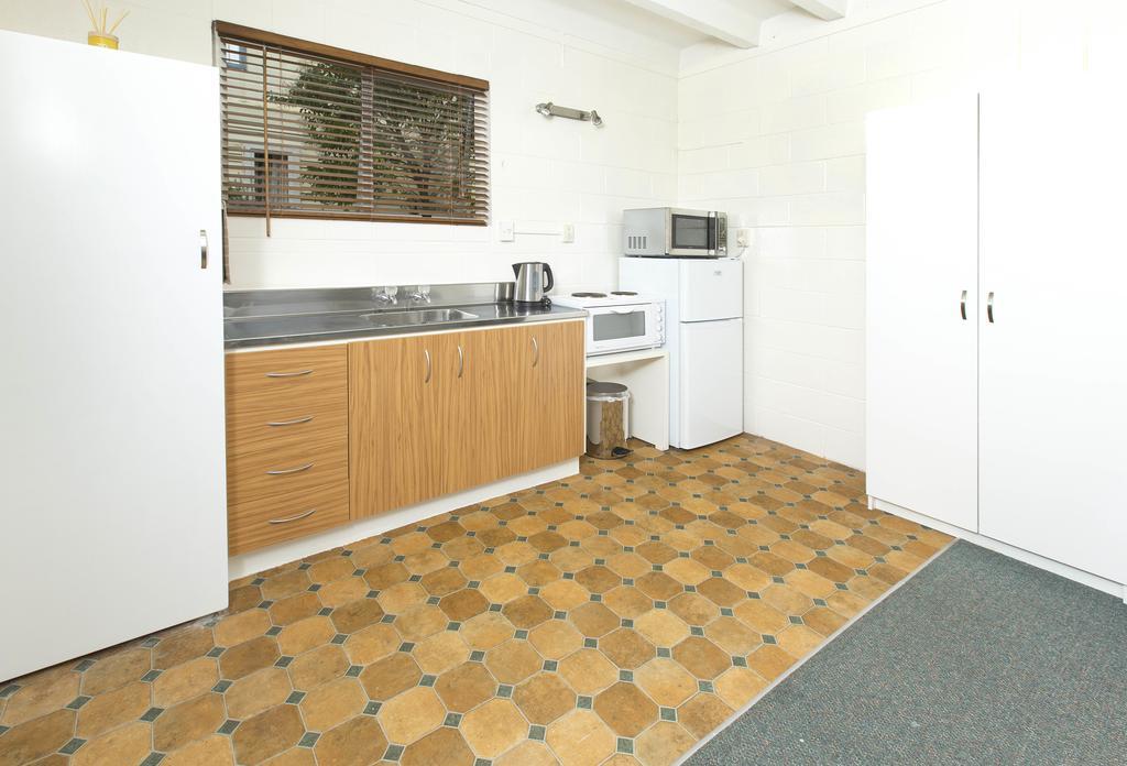 Marina Court Motel & Apartments Whangarei Zimmer foto